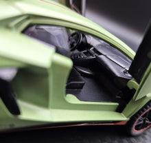 Load image into Gallery viewer, Explorafind 2021 Lamborghini Aventador SVJ LP780-4 Matte Green 1:32 Die Cast Car