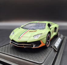 Load image into Gallery viewer, Explorafind 2021 Lamborghini Aventador SVJ LP780-4 Matte Green 1:32 Die Cast Car