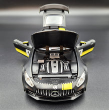 Load image into Gallery viewer, Explorafind 2021 Mercedes-Benz AMG GTR Matte Black 1:24 Die Cast Car