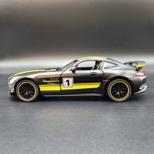 Load image into Gallery viewer, Explorafind 2021 Mercedes-Benz AMG GTR Matte Black 1:24 Die Cast Car