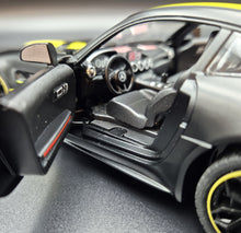 Load image into Gallery viewer, Explorafind 2021 Mercedes-Benz AMG GTR Matte Black 1:24 Die Cast Car