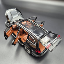 Load image into Gallery viewer, Explorafind 2021 Mercedes-Benz GLS 63 Black 1:24 Die Cast Car