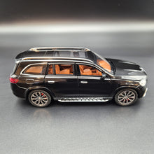 Load image into Gallery viewer, Explorafind 2021 Mercedes-Benz GLS 63 Black 1:24 Die Cast Car