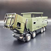 Load image into Gallery viewer, Explorafind 2021 Mercedes Nomadism Off Road RV Army Green 1:24 Die Cast Truck