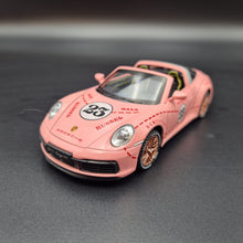Load image into Gallery viewer, Explorafind 2021 Porsche 911 Targa 4S Pink 1:32 Die Cast Car