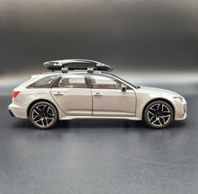 Load image into Gallery viewer, Explorafind 2022 Audi RS6 Avant Grey 1:24 Die Cast Car