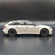 Load image into Gallery viewer, Explorafind 2022 Audi RS6 Avant White 1:24 Die Cast Car
