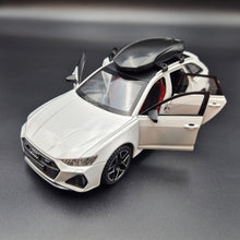 Load image into Gallery viewer, Explorafind 2022 Audi RS6 Avant White 1:24 Die Cast Car