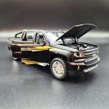 Load image into Gallery viewer, Explorafind 2022 Chevrolet Silverado 1500 Matte Black 1:32 Die Cast Pickup