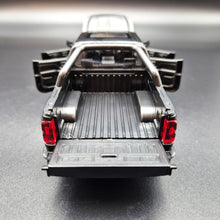Load image into Gallery viewer, Explorafind 2022 Chevrolet Silverado 1500 Matte Black 1:32 Die Cast Pickup