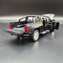 Load image into Gallery viewer, Explorafind 2022 Chevrolet Silverado 1500 Matte Black 1:32 Die Cast Pickup