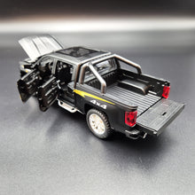 Load image into Gallery viewer, Explorafind 2022 Chevrolet Silverado 1500 Matte Black 1:32 Die Cast Pickup
