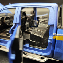 Load image into Gallery viewer, Explorafind 2022 Chevrolet Silverado 1500 Matte Blue 1:32 Die Cast Pickup