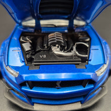 Load image into Gallery viewer, Explorafind 2022 Ford Mustang Shelby GT500 Blue 1:32 Die Cast Car