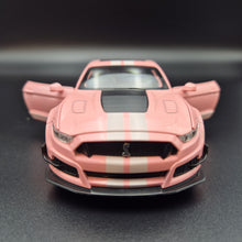 Load image into Gallery viewer, Explorafind 2022 Ford Mustang Shelby GT500 Pink 1:32 Die Cast Car
