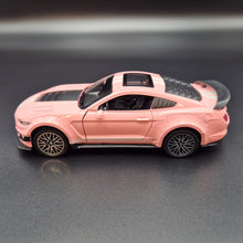 Load image into Gallery viewer, Explorafind 2022 Ford Mustang Shelby GT500 Pink 1:32 Die Cast Car