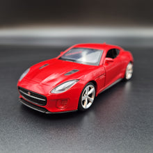 Load image into Gallery viewer, Explorafind 2022 Jaguar F-Type Coupe Red 1:36 Die Cast Car