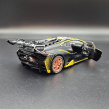 Load image into Gallery viewer, Explorafind 2022 Lamborghini Huracán LP 620-2 Super Trofeo EVO2 Satin Black 1:32 Die Cast Car