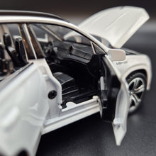 Load image into Gallery viewer, Explorafind 2022 Mercedes-Benz Maybach GLE 63 S White 1:36 Die Cast Car