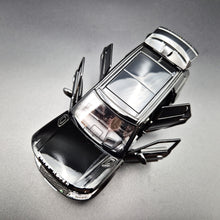 Load image into Gallery viewer, Explorafind 2022 Range Rover Sport Black 1:32 Die Cast Car