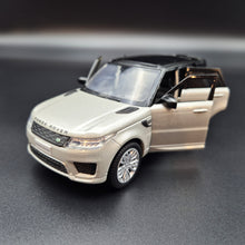 Load image into Gallery viewer, Explorafind 2022 Range Rover Sport Silver 1:32 Die Cast Car