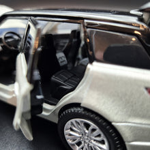 Load image into Gallery viewer, Explorafind 2022 Range Rover Sport Silver 1:32 Die Cast Car