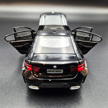 Load image into Gallery viewer, Explorafind 2023 BMW 3 Series 320i Black 1:32 Die Cast Car