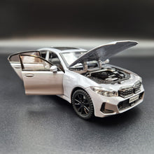 Load image into Gallery viewer, Explorafind 2023 BMW 3 Series 320i Grey 1:32 Die Cast Car