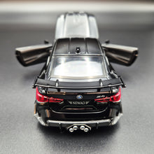 Load image into Gallery viewer, Explorafind 2023 BMW M4 G82 Coupe Black 1:32 Die Cast Car