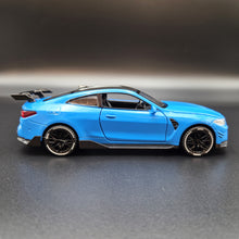 Load image into Gallery viewer, Explorafind 2023 BMW M4 G82 Coupe Blue 1:32 Die Cast Car