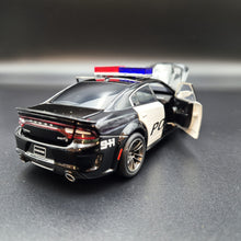 Load image into Gallery viewer, Explorafind 2023 Dodge Charger Hellcat Police Car Black 1:32 Die Cast Car