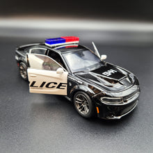Load image into Gallery viewer, Explorafind 2023 Dodge Charger Hellcat Police Car Black 1:32 Die Cast Car