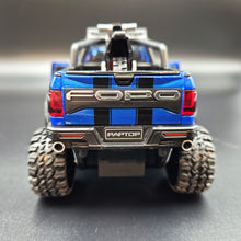 Load image into Gallery viewer, Explorafind 2023 Ford Raptor F-150 6x6 Blue 1:24 Die Cast Pickup