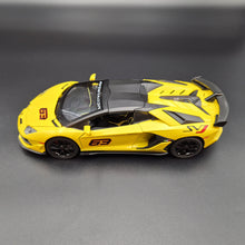 Load image into Gallery viewer, Explorafind 2023 Lamborghini Aventador SVJ 63 Yellow 1:24 Die Cast Car