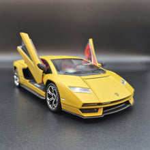 Load image into Gallery viewer, Explorafind 2023 Lamborghini Countach LPI 800-4 Matte Yellow 1:24 Die Cast Car