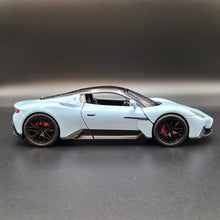 Load image into Gallery viewer, Explorafind 2023 Maserati MC20 Sky Blue 1:24 Die Cast Car