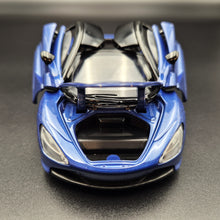 Load image into Gallery viewer, Explorafind 2023 McLaren 720S Blue 1:32 Die Cast Car