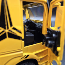 Load image into Gallery viewer, Explorafind 2023 Mercedes-Benz Actros 1851 Truck Yellow 1:24 Die Cast Truck