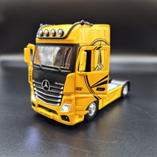 Load image into Gallery viewer, Explorafind 2023 Mercedes-Benz Actros 1851 Truck Yellow 1:24 Die Cast Truck