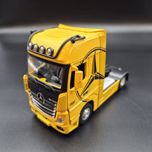 Load image into Gallery viewer, Explorafind 2023 Mercedes-Benz Actros 1851 Truck Yellow 1:24 Die Cast Truck