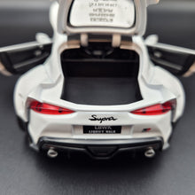 Load image into Gallery viewer, Explorafind 2023 Toyota Supra GT4 White 1:24 Die Cast Race Car