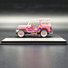 Load image into Gallery viewer, Altaya 1960 Jeep Surrey Taxi Cab Carribean Palace Nassau Pink 1:43 Diecast Model