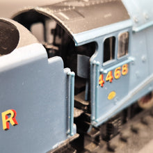 Load image into Gallery viewer, Amercom 1938 LNER Class A4 No. 4468 "Mallard" OO Scale Diecast Train Model Great British Locomotives Series