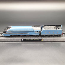 Load image into Gallery viewer, Amercom 1938 LNER Class A4 No. 4468 "Mallard" OO Scale Diecast Train Model Great British Locomotives Series