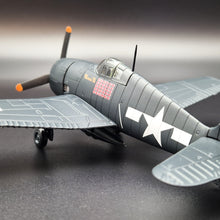 Load image into Gallery viewer, Amercom 1942 U.S Navy Grumman F6F-5 Hellcat Fighter 1:72 Diecast Plane