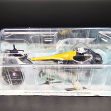 Load image into Gallery viewer, Amercom 1964 Sikorsky UH-34D Choctaw French Naval Aviation 1:72 Diecast Helicopter Model