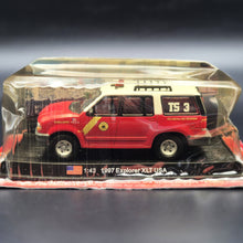 Load image into Gallery viewer, Amercom 1997 Ford Explorer XLT USA Philadelphia Fire Dept Technical Support Unit 1:43 Die Cast Model
