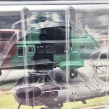 Load image into Gallery viewer, Amercom 2000 Eurocopter AS532 Cougar France French Army 1:72 Diecast Helicopter Model