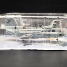 Load image into Gallery viewer, Amercom 2010 Boeing Vertol CH-46E Sea Knight US Marine 1:72 Diecast Helicopter