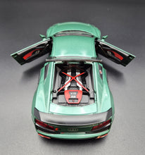 Load image into Gallery viewer, Explorafind 2020 Audi R8 V10 Green 1:24 Die Cast Car